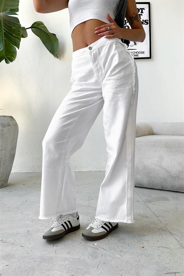 Ivory Edge Wide-Leg Jeans